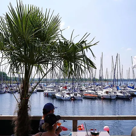 펜션 Holiday Home Haus Mit Kunst By Interhome